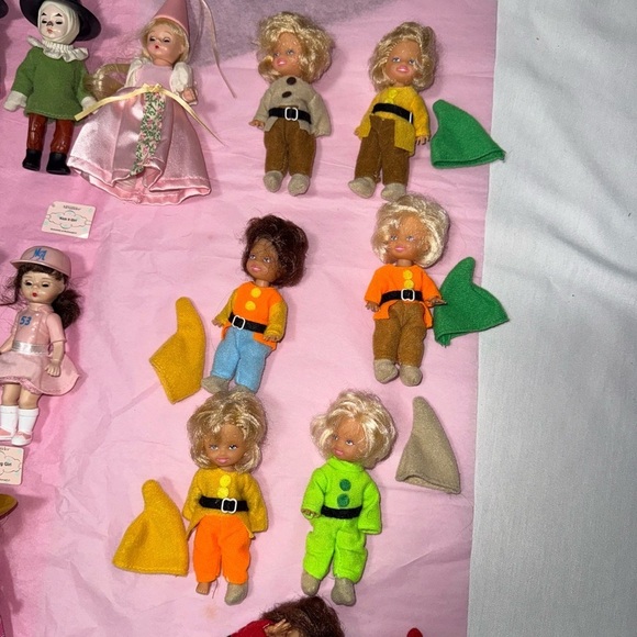 Madame Alexander doll bundle and others - Picture 5 of 6